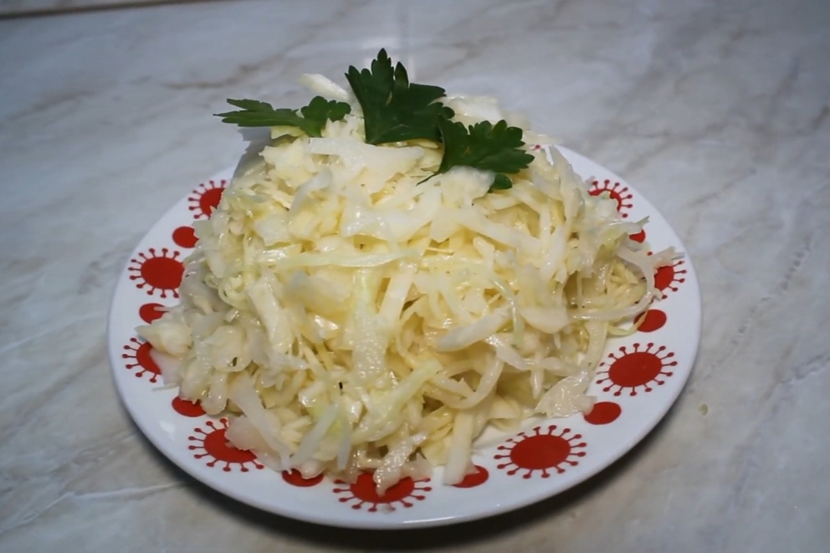 kupus salata servirana