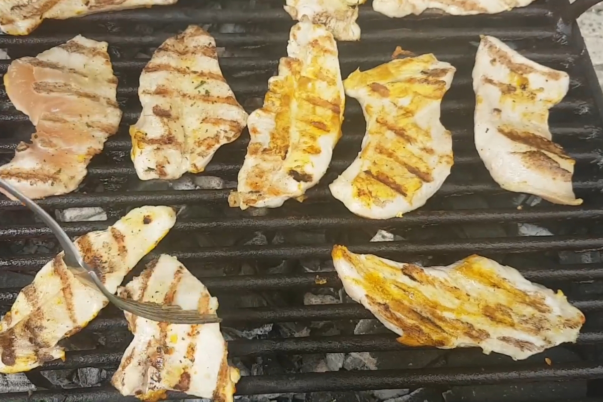 pileće belo na roštilju